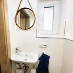Apartmenthaus Landeskrone Fuer Gruppen Bis 20 Personen, 2 Wohnungen, Sauna, Dachterrasse & Garten * 드레스덴