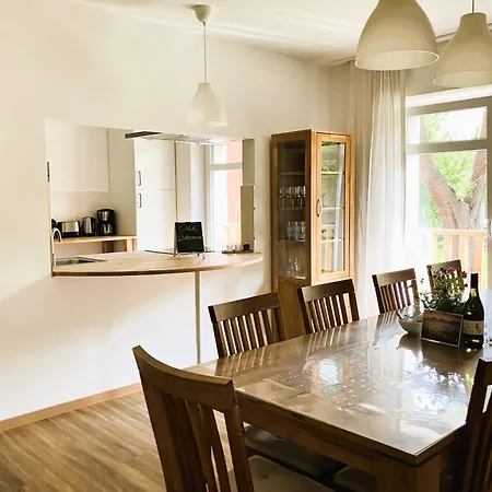 Apartment-haus Landeskrone Lägenhet Dresden