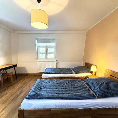 Apartment-haus Landeskrone Lägenhet Dresden