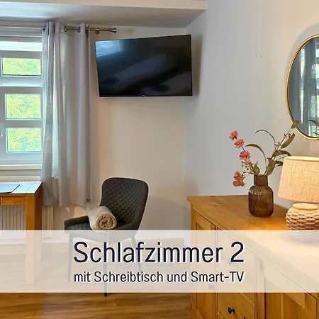 Zusammenzeit Dresden, 2 Apartments, Andalusier 4 Schlafzimmer & Balkon, Lipizzaner 5 Schlafzimmer & Sauna & Dachterrasse, Bus Vor Der Tuer Appartement *