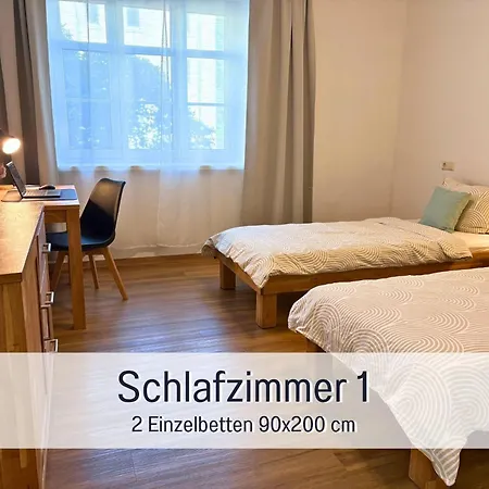 Zusammenzeit Dresden, 2 Apartments, Andalusier 4 Schlafzimmer & Balkon, Lipizzaner 5 Schlafzimmer & Sauna & Dachterrasse, Bus Vor Der Tuer Appartement *