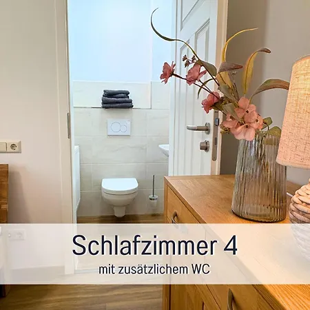 Zusammenzeit Dresden, 2 Apartments, Andalusier 4 Schlafzimmer & Balkon, Lipizzaner 5 Schlafzimmer & Sauna & Dachterrasse, Bus Vor Der Tuer Dresden