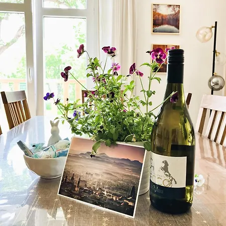 Apartment-haus Landeskrone Διαμέρισμα *